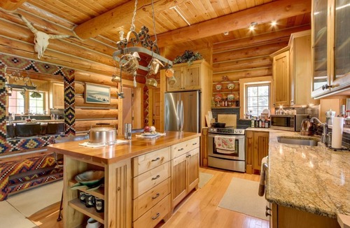 Cascade Cabin | 'Riverfront Ranch' Craig, Montana