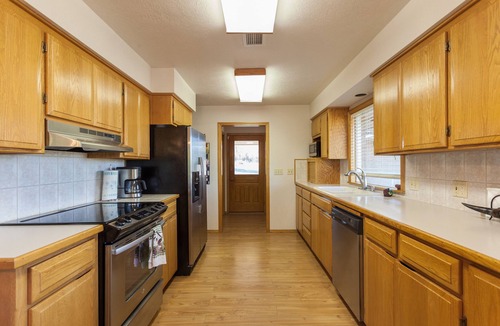 Prosser House | Riverfront Ranch House in Wine Country