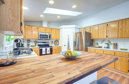 Jacksonville House | Riverfront Relaxation: Secluded Jacksonville Home