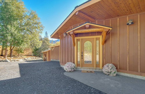 Jacksonville Cottage | Riverfront Relaxation: Secluded Jacksonville Home