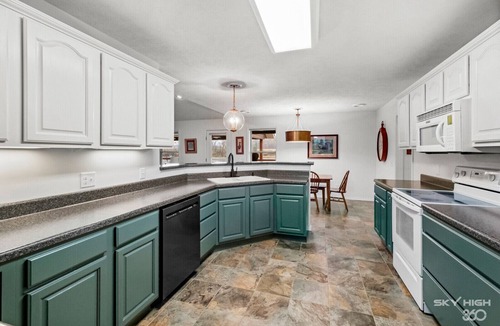 Cotter Cabin | Riverfront Relaxation