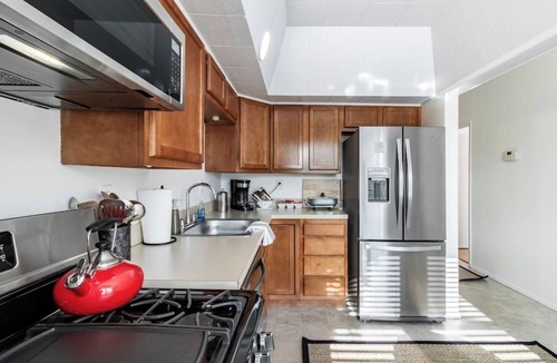 The Flats Apartment | Riverfront Retreat - 2 Units - 3BR - Free Parking