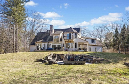 Kennebunk House | Riverfront Retreat | On River | Kayaks | Firepit