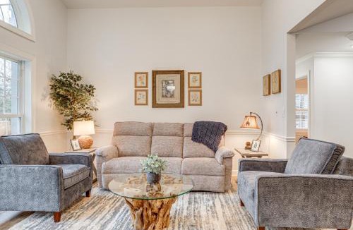Heber Springs House | Riverfront Retreat w/Fire Pit & Deck