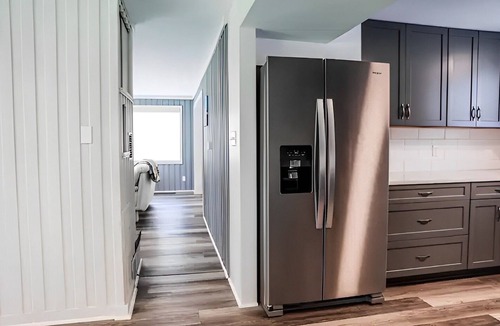 Winamac House | Riverfront Retreat