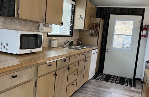 East Wenatchee House | Riverfront Rhythm