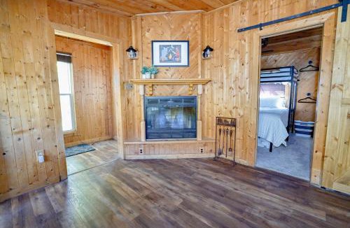 Barryton House | Riverfront Sauna, Fireplace, Firepit & Kayaks