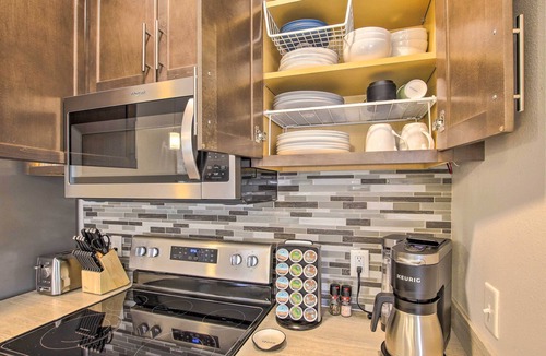 Sheboygan Apartment | Riverfront Sheboygan Townhome w/Grill!