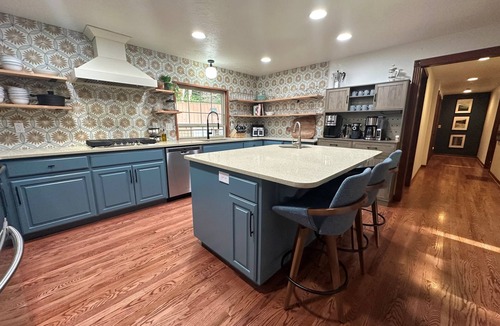 Brightwood Cabin | Riverfront Spa Sleeps 18 Sauna 4 Ensuites