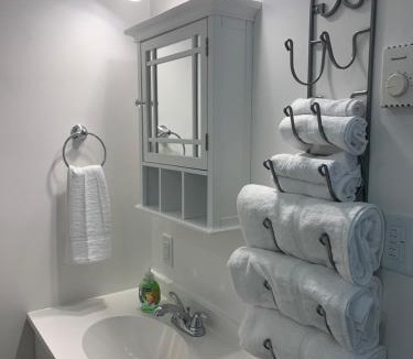 Algoma District Hotel | Riverfront Studios Inn