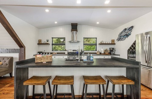 Forked River House | Riverfront Style w Kayaks Firepits and Fun