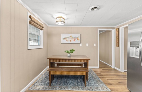 Bluff City House | Riverfront- Upper Unit | Dock | Firepit | Hot Tub | Wi-Fi