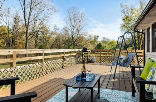 Hedgesville House | Riverfront w Deck Grill Fire pit & Climbing Wall