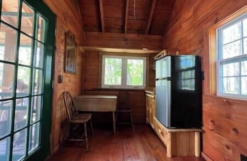 Belfast Cabin | :) Riverfront Writers Dream| BuildaFire Skip Rocks #2