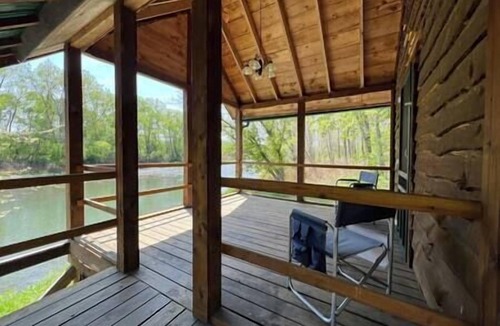 Belfast Cabin | :) Riverfront Writers Dream| BuildaFire Skip Rocks #2