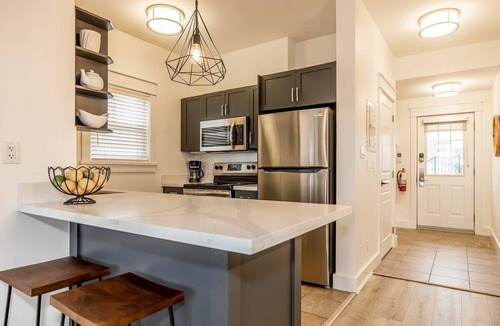 The Blue Mountains House | Rivergrass Oasis Across from Blue Mtn Hot Tub!