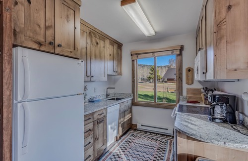 Clark Cabin | Riverhouse - Fireplace, kitchen, pet friendly!