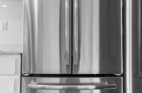 Barrington Apartment | Riverlight: Waterfront Escape