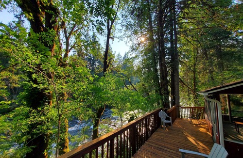 Blue River Cabin | RiverPeace on the McKenzie
