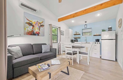 Fredericksburg Cottage | Rivers Edge Cottages With Hot Tub