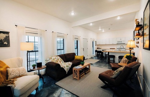 Great Falls Cottage | Rivers Edge Cottage!