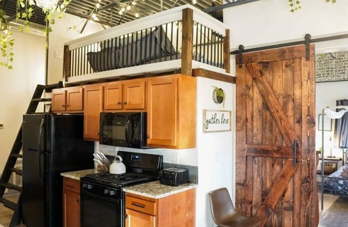 Niles Apartment | Rivers Edge Lofts - Unit 1