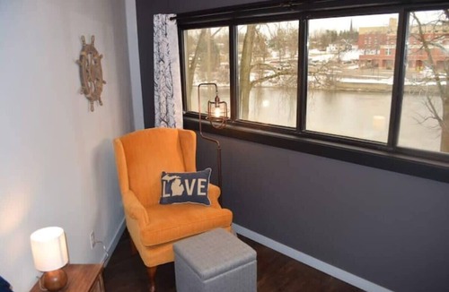 Niles Apartment | Rivers Edge Lofts - Unit 4
