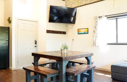 Niles Apartment | Rivers Edge Lofts - Unit 6