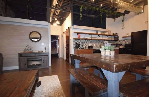 Niles Apartment | Rivers Edge Lofts - Unit 6