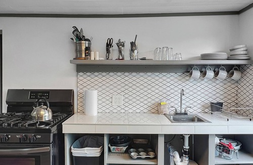 Rockwood Cabin | Rivers Edge Retreat - Riverfront (Cabin 2)