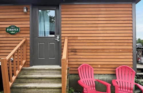 Rockwood Cabin | Rivers Edge Retreat - Riverfront (Cabin 2)