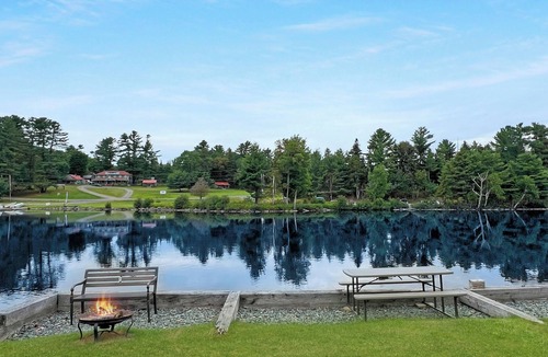 Rockwood Cabin | Rivers Edge Retreat - Riverfront (Cabin 2)