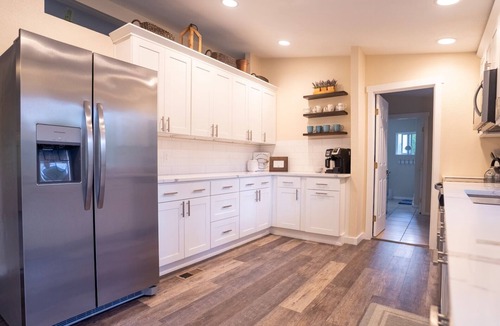 Riverbend House | Rivers Edge ~ Riverfront, Acreage and Views