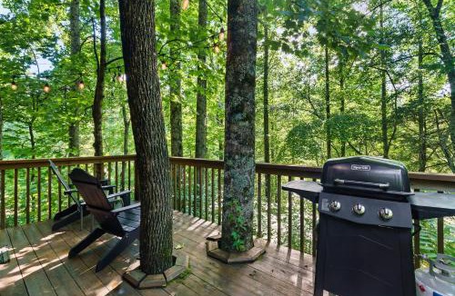 Robbinsville Hotel | Rivers Edge Treehouses