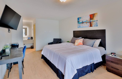 Warsaw Hotel | Rivers End Motel and RV Park