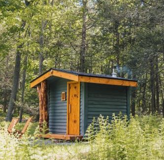 Pond Eddy House | Rivers Ledge Cabin with Sauna and Hot Tub