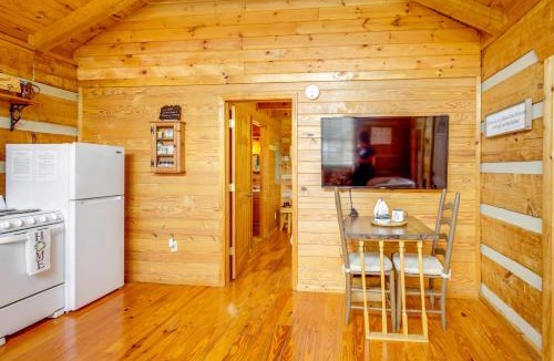 Bean Station House | Rivers View - Cherokee Lake Cabin with Fire Pit!