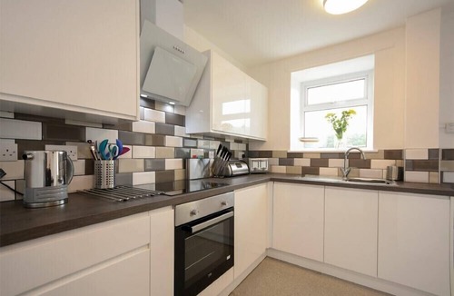 Warkworth Cottage | RIVERSHIELD, pet friendly in Warkworth