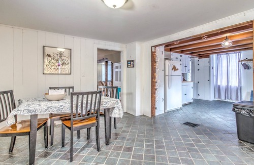 Londonderry House | Riverside 3 Bedroom Home