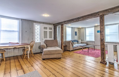 Londonderry House | Riverside 3 Bedroom Home