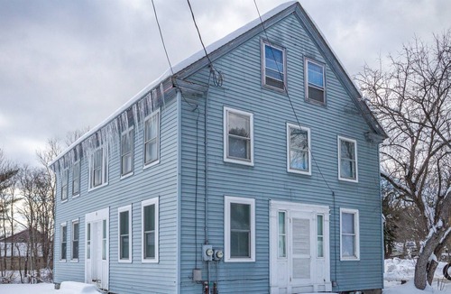 Londonderry House | Riverside 3 Bedroom Home