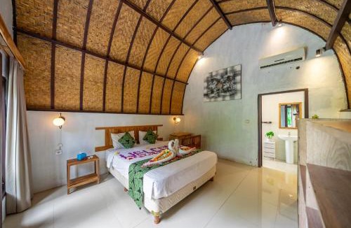 Singapadu Tengah Villa | Riverside 3BR Bungalows with Pool, Jungle, ATV & Tubing - Ubud