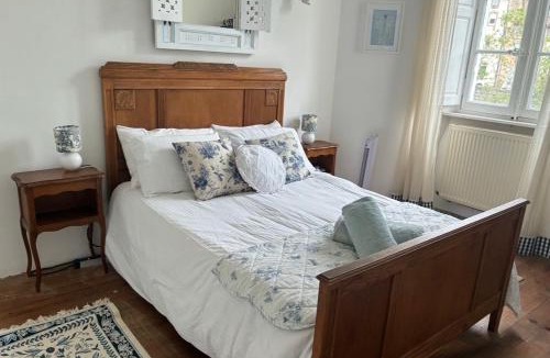 Quillan House | Riverside 4 bed house full of character and charm