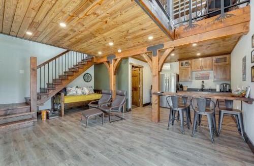 Ponce De Leon House | Riverside 4-Unit Combo w/Grills & Views in Galena