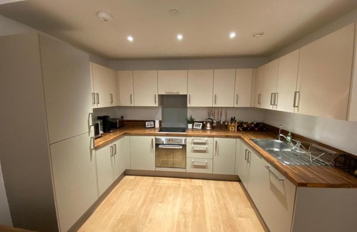 Nine Elms Apartment | Riverside Apartment