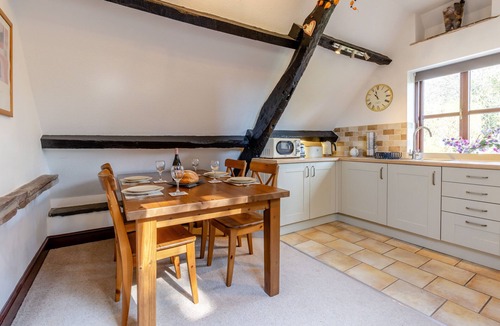 Llangorse House | Riverside Barn - LLangorse