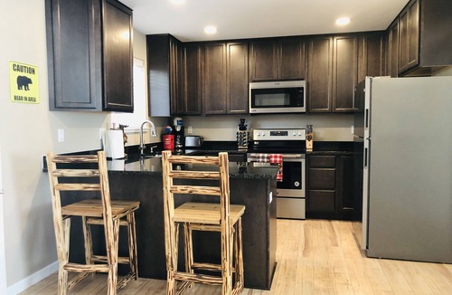 Grants Pass House | Riverside Cabin 1 - (Brand New Construction)