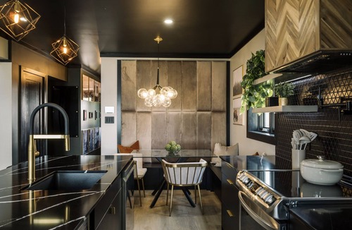 Trent Hills House | Riverside Cabin 2nA chic riverside retreat.