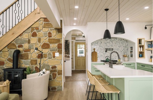 Trent Hills House | Riverside Cabin 4nA serene riverside getaway