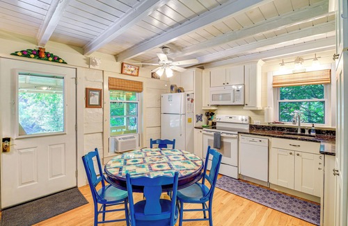 Lansing House | Riverside Cabin Near West Jefferson!